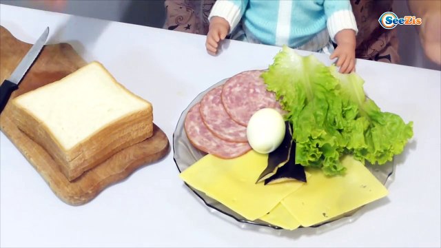 ✔ Кукла Беби Борн. Готовим бутерброды с героями игры Angry Birds - Видео для девочек. Baby born doll