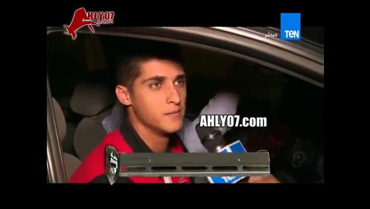 أحمد الشيخ يهرب من مذيع قناة تن بعد رؤية سيد عبدالحفيظ له وتوبيخه