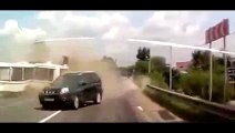 Bus Collide With Truck in France (VIDEO) BUS crash into LORRY