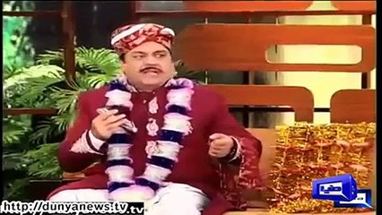 Azizi as Dhula in Hasb e Haal HaHaHaHa
