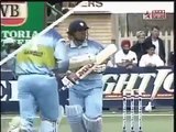 Sachin tendulkar vs shoaib akhtar Very best batting from the god of cricket