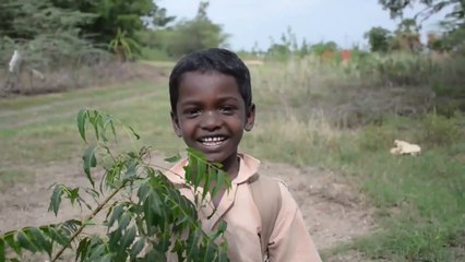 மரங்களை நண்பராக்கி கொள்ளும் அரசுப் பள்ளி மாணவர்கள்..