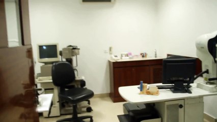 Computerized eye testing reviews at Visual Aids Centre : By Dr. Vipin Buckshey