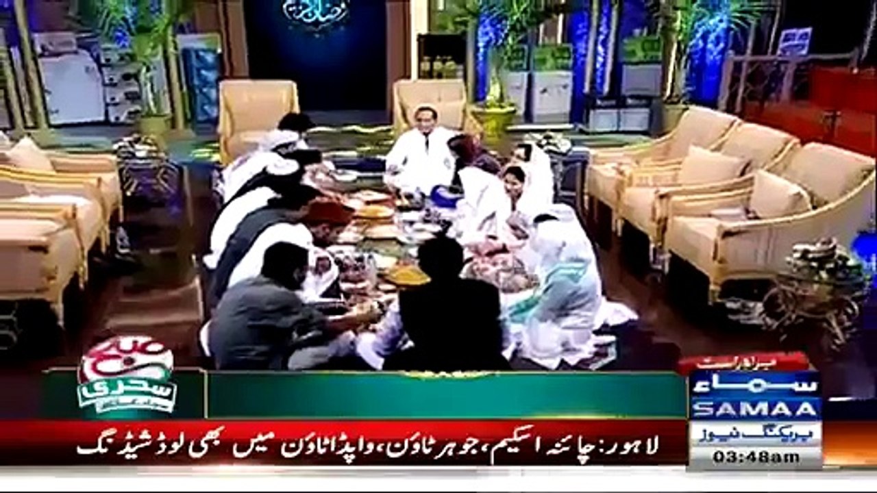 An illiterate man in Madina Reading Quran – Amazing one minute Story - Video Dailymotion