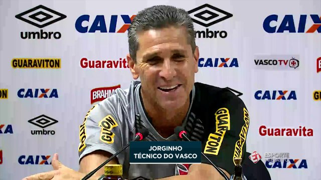 Com...Zinho: Jorginho promete confirmar informação com seu auxiliar, mas todo mundo entendeu o contrário