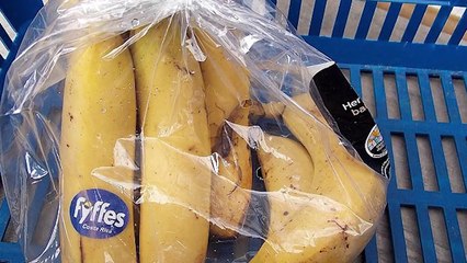 Yiyeceklerden Çıkan 12 İğrenç Şey - Hassas Mideliler İzlemesin!