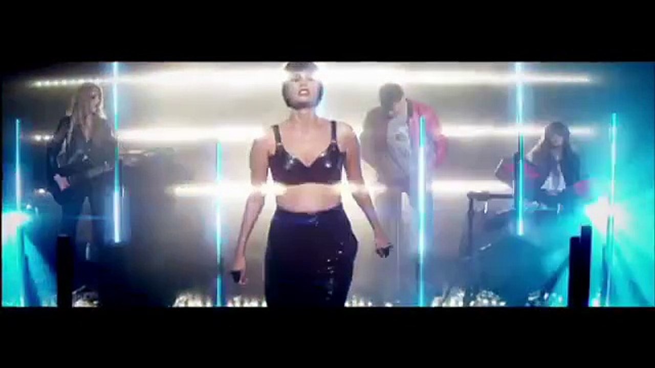 Tiësto feat. CC Sheffield Escape Me