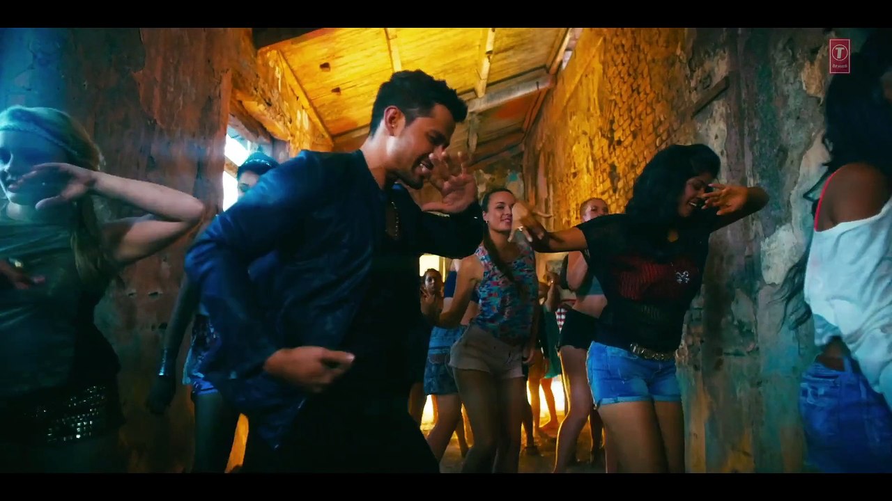 Yo Yo Honey Singh Aankhon Aankhon (Film Version) FULL VIDEO Song  Bhaag Johnny
