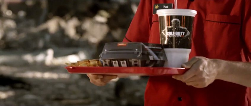 Call of Duty : Black Ops III (PS4) - Commercial with Charlotte McKinney