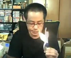 Asik Online,Orang ini tidak tau kamarnya terbakar / Online fun, this guy does not know his room on fire