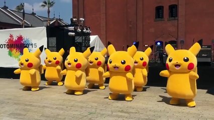 CUTE PIKACHU DANCING