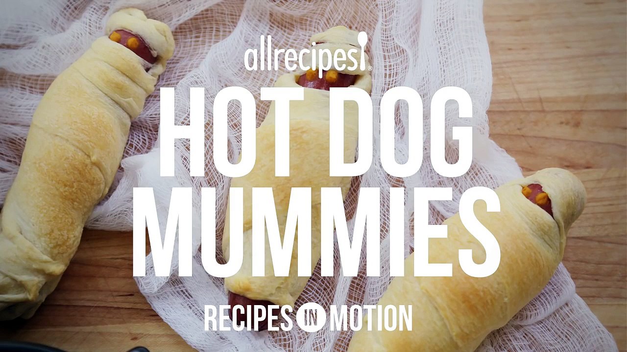 Halloween Recipes - How to Make Hot Dog Mummies
