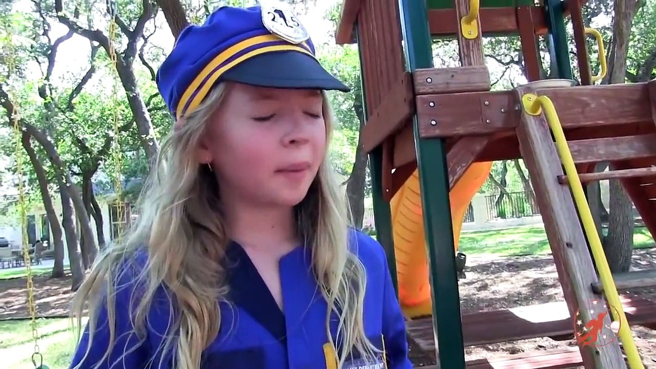 Little Heroes 9 The Police Car, The Stealer, The Fire Engine and Spiderman