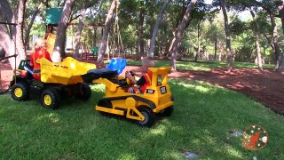 CAT Ride On Bulldozer Tractor for Kids Unboxing, Review and Riding