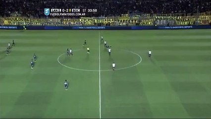 Boca, paura Carlos Tevez: video tackle assassino su l'Apache