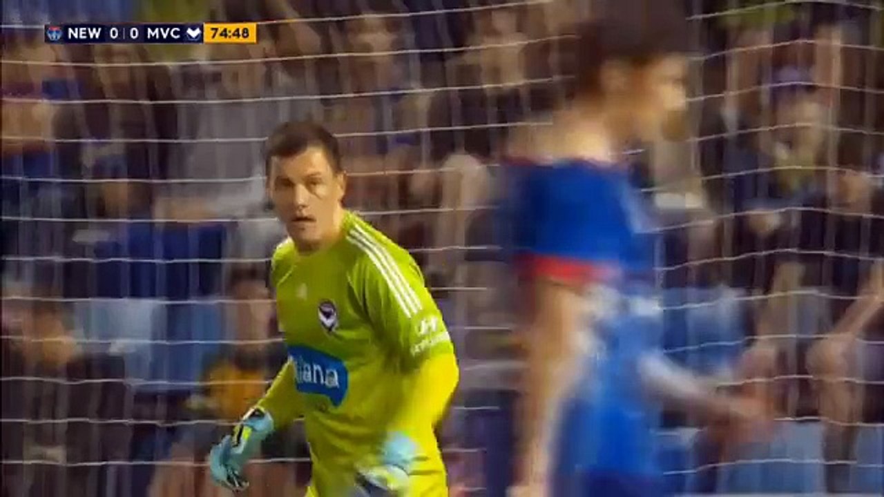 Carney, ceza sahası dışından avladı!