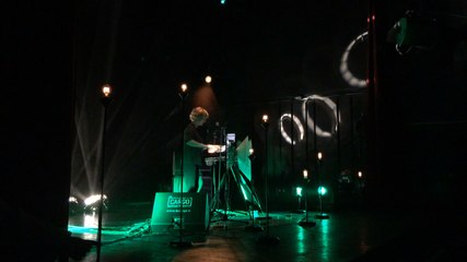 Karinn et son cristal Baschet