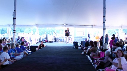 Open mic 'Delta Dawn' Elvis Week 2015