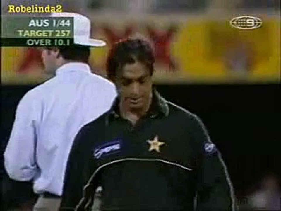Ricky Ponting can't survive nightmare Shoaib Akhtar over, BOWLED!