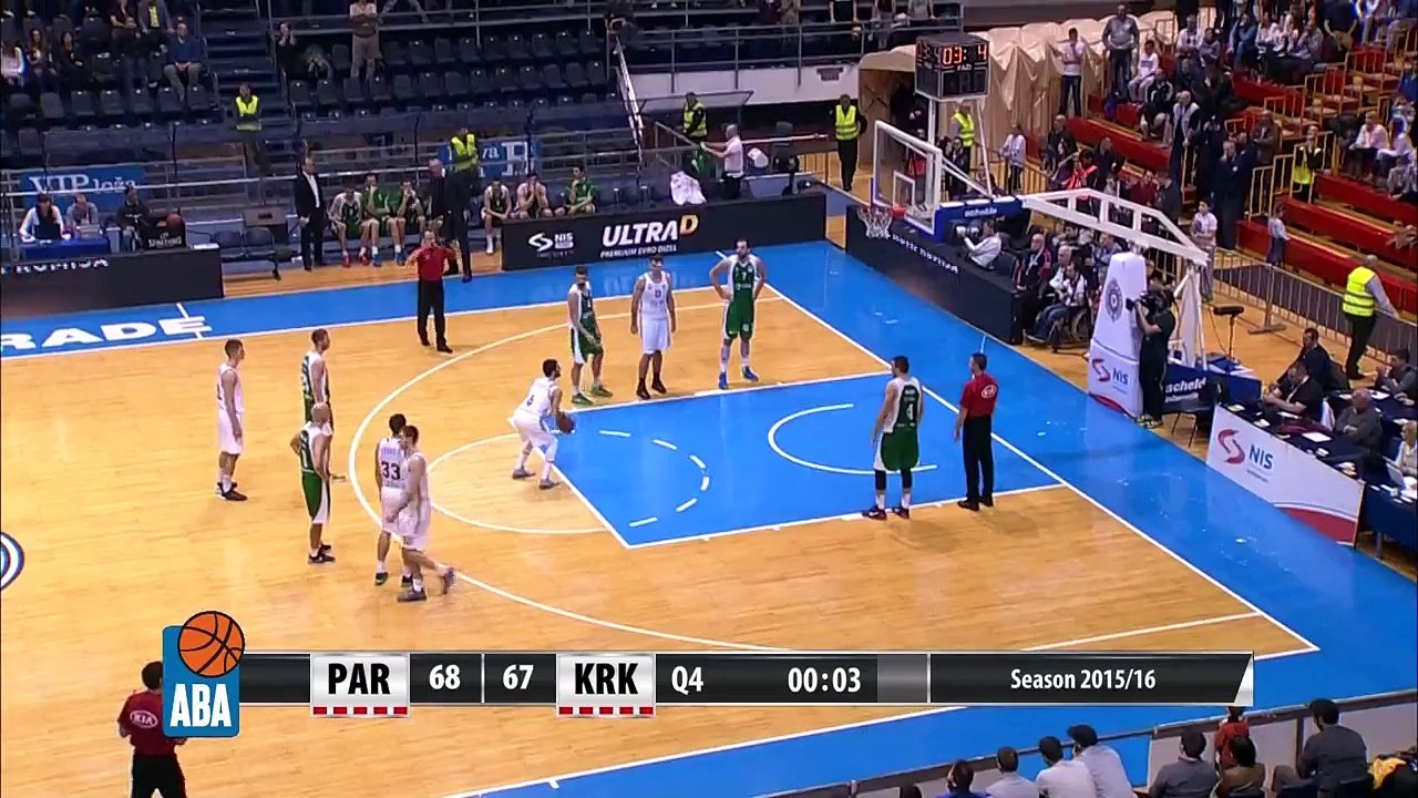 Unbelievable three-pointer by Mirko Mulalić