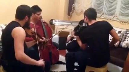 Ev hapsindeki kedinin hüznü - Funny videos - Komik videolar