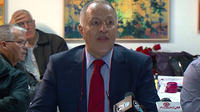 Tetovari që synon Parlamentin kroat, viziton vendlindjen