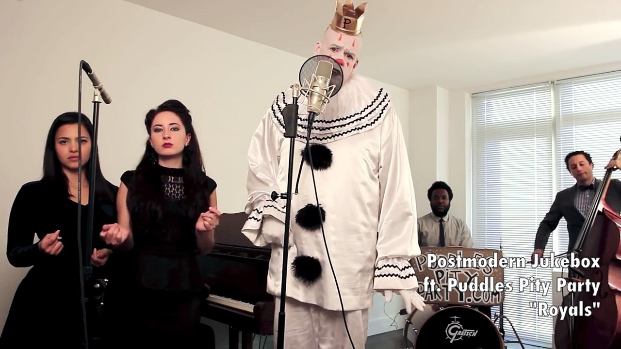 Royals - (Sad Clown With The Golden Voice Versi...