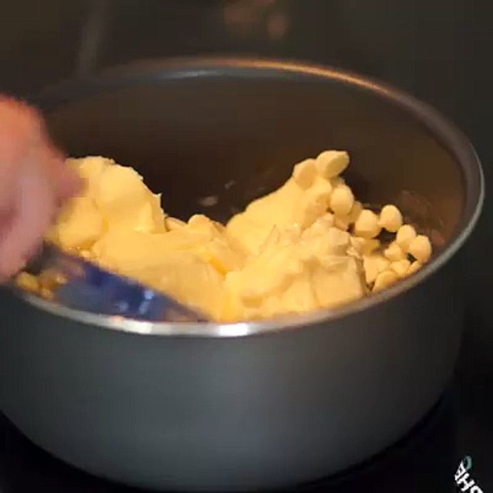 White Chocolate Butter Cream Cup Cakes Frosting