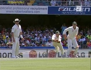 Ponting's classic DROPPED catch + Bill Lawry hilarious commentary!