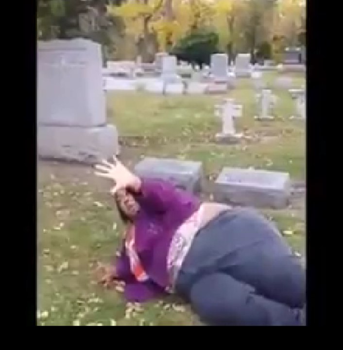 Big lady can't 'get up off the ground and horrible accident 2 men burn alive / kegemukan,wanita ini tidak bisa berdiri