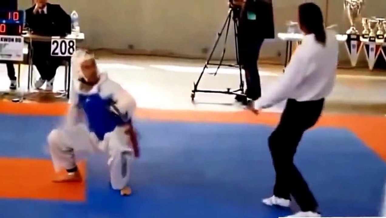 Funny Sports Bloopers Fail Compilation !!! Sports Bloopers Youtube Video