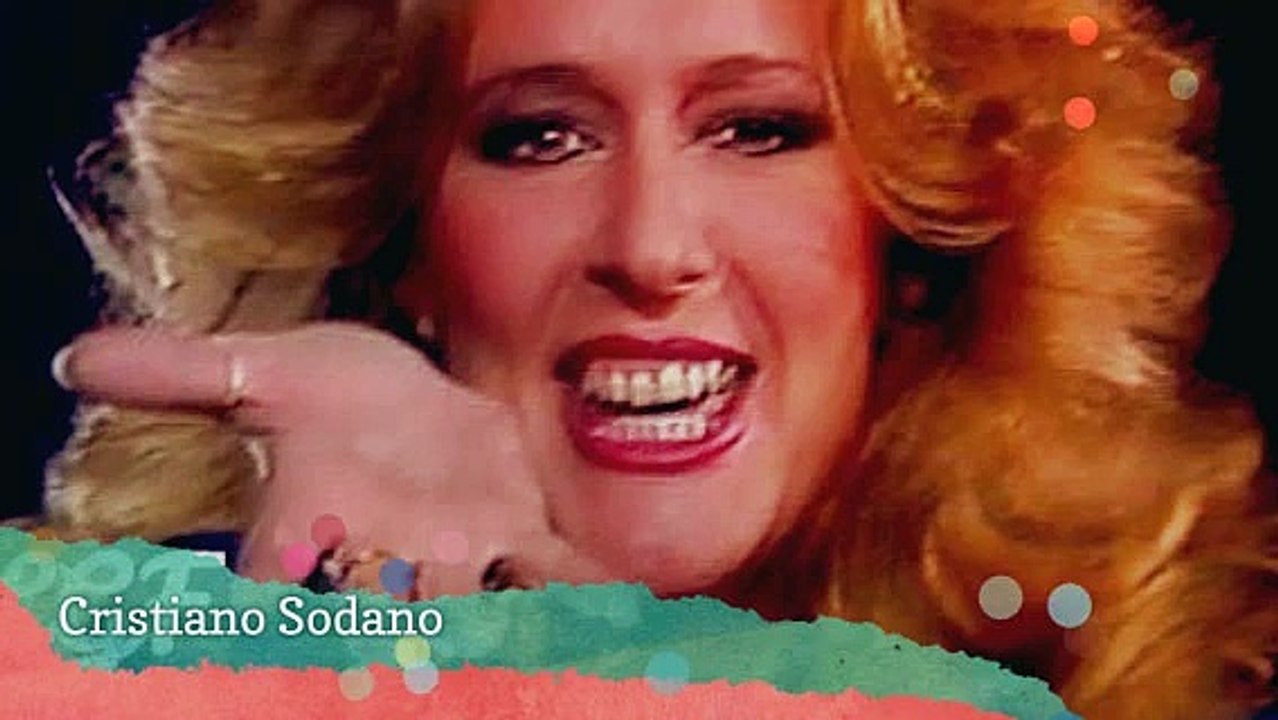 LORETTA GOGGI (13)