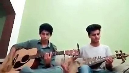Awesome National Anthem of Pakistan played by these 2 guys