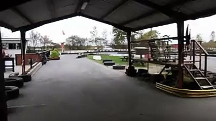 Kid parks his go-kart like a pro