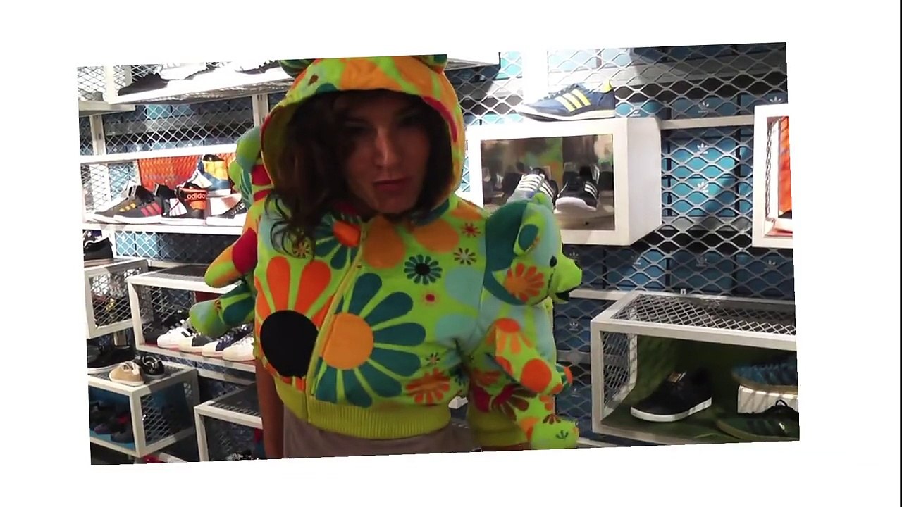 Shopping friperie parisienne - Visite du Hippy Market avec Anne Depetrini, Fashion Victim
