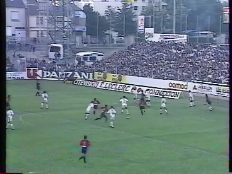 28/07/90 : François Omam-Biyik (16') : Rennes - Paris SG (2-1)