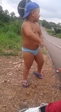 ‫ابھی تو پارٹی شروع ہوئ ہے۔پسند آئے تو شئیر ضرور کریں ‬...Crazy A- nd Funny Videos