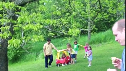 babaların inanılmaz refleksleri..