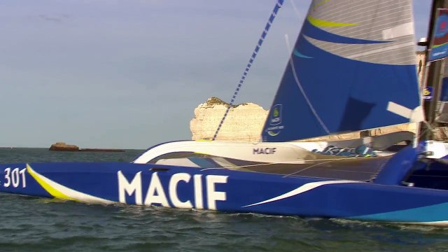 Transat Jacques Vabre 2015 - Images depuis vedette - passage de Macif, Sodebo, Prince de Bretagne