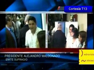 PRESIDENTE MALDONADO EMITIENDO SU SUFRAGIO, SU VOTO SE NOTA