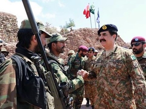 main pakistan main zinda bad hun with pakistan army zarb e azab 2015