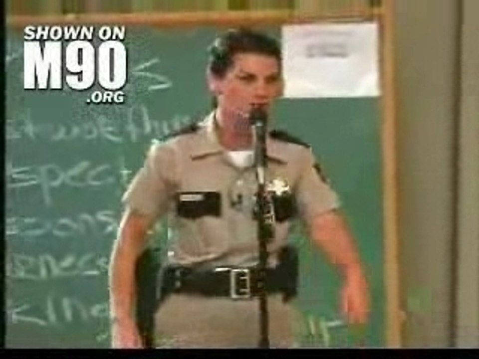Policewoman VS Little devils