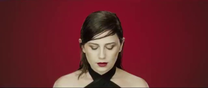 MERVE ÖZBEY - YAŞ HİKAYESİ (Official Video)