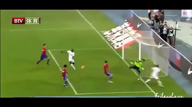 Demba Ba çıldırmış olmalı!