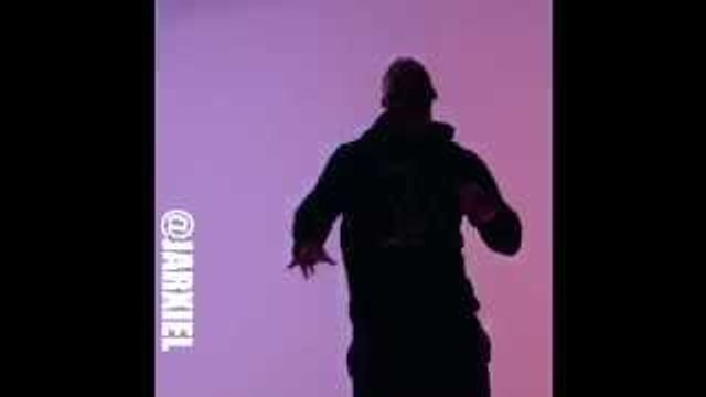 Drizzy Drake Dancing Spanish Music ( Hotline Bling Parody ) by @Jarxiel