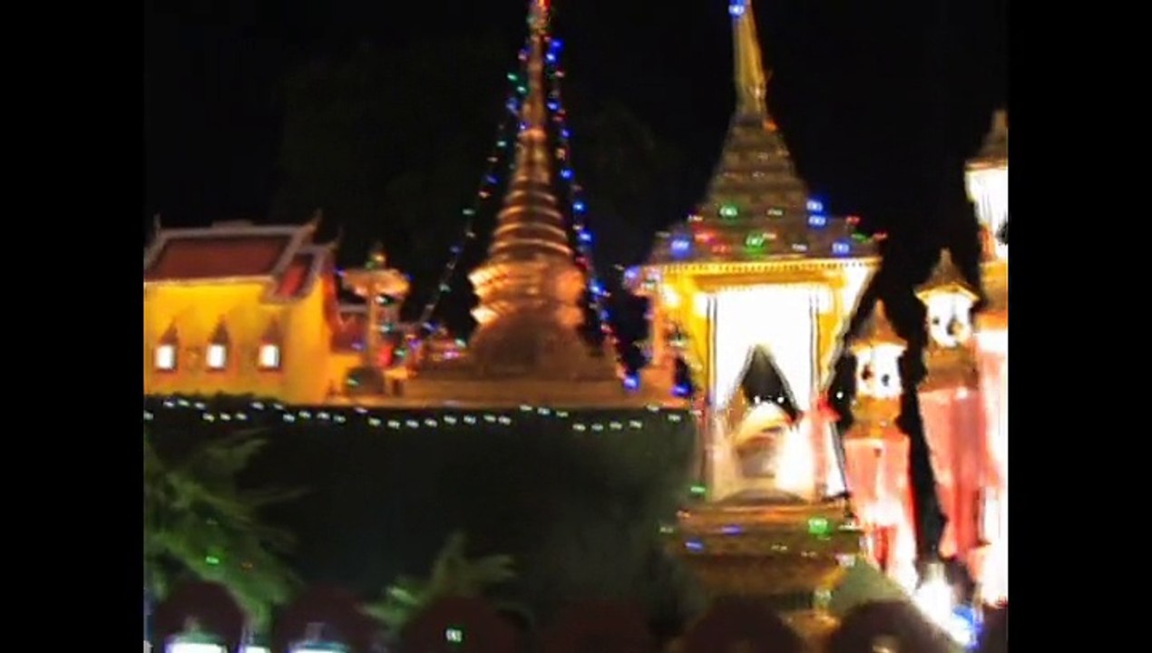 ลอยกระทง 52