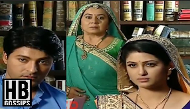 Diya Aur Baati Hum Lalima Gets SCARED From BHABHO 26th October 2015