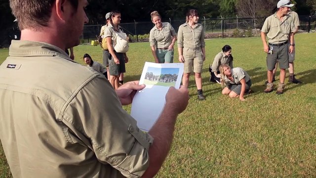 SYMBIO WILDLIFE PARK - Zoo Keepers as Animals