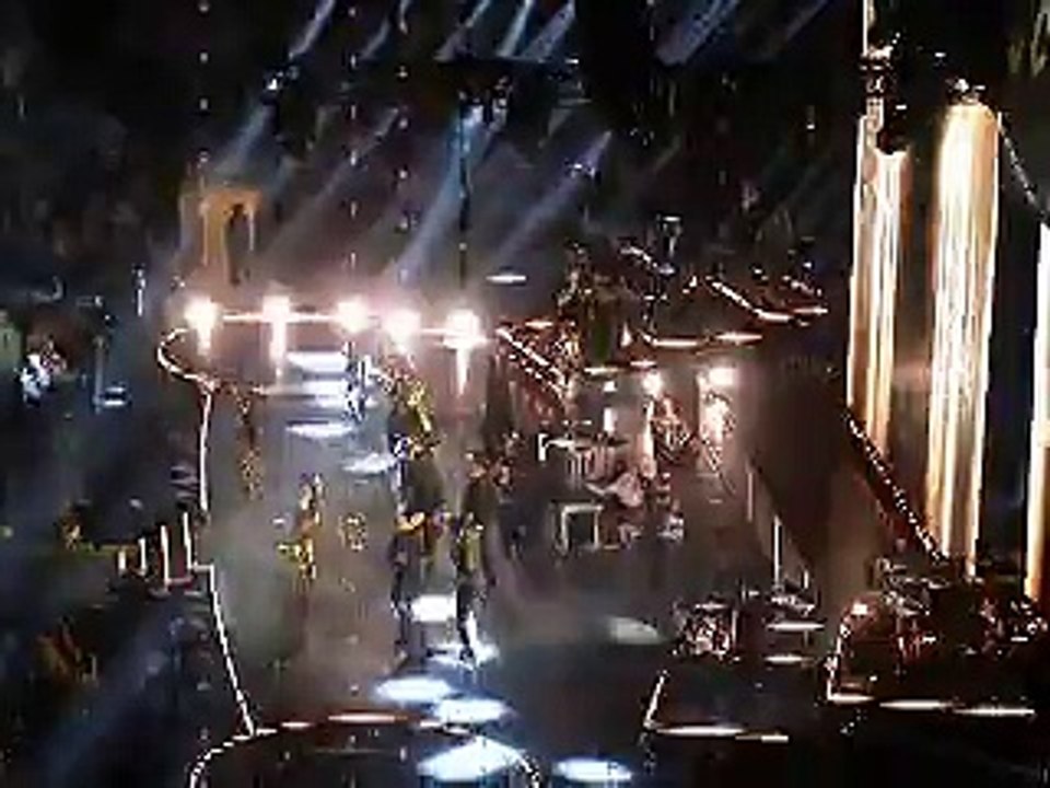 Madison Square Garden Concert 09-16-2015: Madonna - Music & Candy Shop