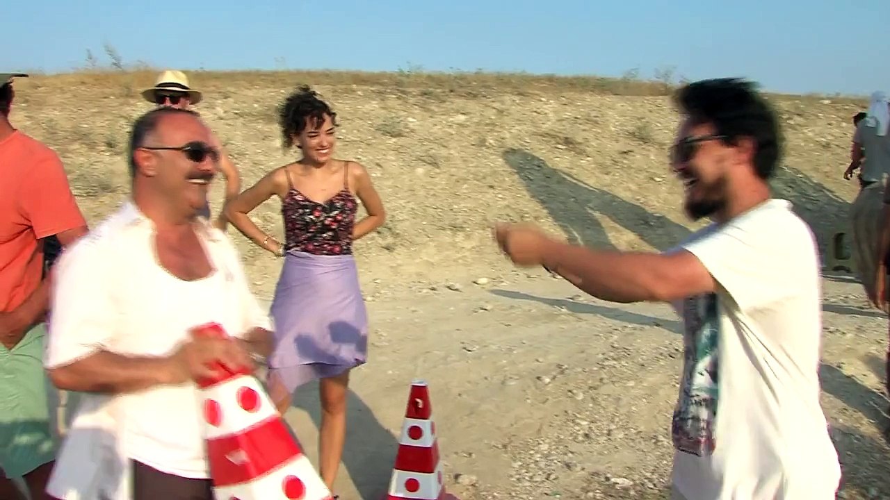 Kara Bela Klip